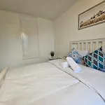 Whitechapel E1 Rooms