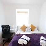 Lovely Private Bedrooms In Euston Station - 121