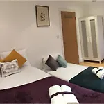 Lovely Private Bedrooms In Euston Station - 121