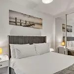 Peaceful 2-Bed South Bank