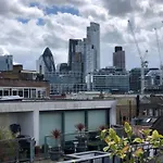 Shoreditch London - Lovely Two-Bedroom Apartment