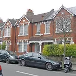 Groves 4 bedroom, Shepherds Bush