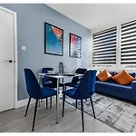 Modern Apartment Where Everything Just Works!
