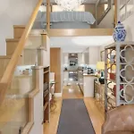 Stylish Studio In Kensington