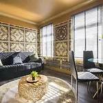 Luxury Versace Sleeps10 Hottub Pool Table Skytv