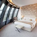 Dorsett Shepherds Bush London