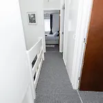 Nice Rooms In Mile End