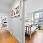 3-Bedroom Flat In London Sleeps 14 Hy1