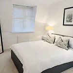 Beautiful Central London Mews, Sleeps 4