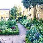 Georgian Boho Flat Central London