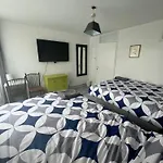 Four Bedroom House Near Tottenham Spurs Stadium