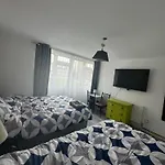 Four Bedroom House Near Tottenham Spurs Stadium