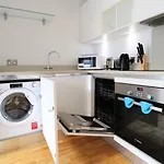 Tooley Street Apartments By Viridian Apartments