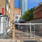 City Vibes Stay Near Spitalfields Market