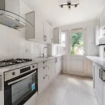 A Luxurious 3 Bed-Terrance House