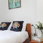 2 Bedroom Apartment In Waterloo Central London