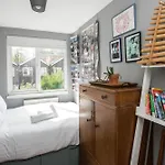 Kennington 3Br Haven, Dog-Friendly & Zone 1 Location