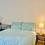 Modern Patio Flat Close To Tower Bridge