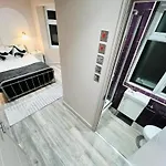 London Crescent House Top Location Ensuites Rooms Great Value