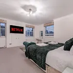 Modern London Luxury 3Bed 3Bathroom Retreat 6Hs