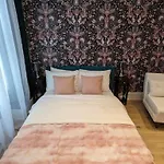 Brand New! Quirky Symphony Luxury Design Studio