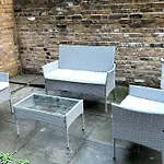 Cozy 3 Bed Flat Near To Station