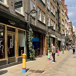 Urban Chic- Covent Garden