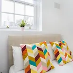 Cosy 2 Bedroom Apartment In City Center Euston