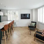 2Bed 2Bath Stunning Shoreditch Apartment