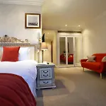 Ashburn Hotel