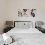Hyde Park Apartments