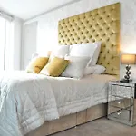 Luxurious 1 Bedroom Apartment With Gym And Roof Terrace