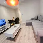 Charming 1-Bedroom Haven Near The Shard In Elephant & Castle