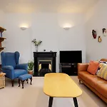 Veeve - One Bedroom Apartment in Hampstead