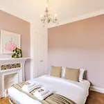 Peaceful Multilevel 2Br Flat With Garden In Fulham