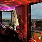 Parliament House - Luxury Penthouse