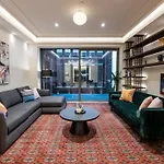 Modern Deluxe Five Bedroom House Near Chalk Farm Station By Belvilla