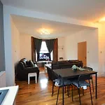 Lovely 4Bedroom Apartment London