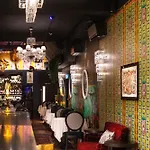 Hux Hotel, Kensington