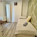 Single Room 9