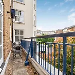 The Canary Wharf Flat