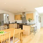 The Putney Wonder - Dazzling 3Bdr Flat With Garden