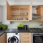 Amazing 2 Bedrooms Near Soho & Covent Garden