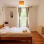 Spacious 2Bd 2Baths Apartment In Central London