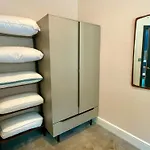 Pillow Menu! 1 Bed Garden Flat Finsbury Park