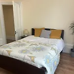 Charming 2 Bedroom Central London Family Home