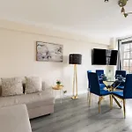 Elegant 3 bedrooms apartment near Hyde Park&Oxford St