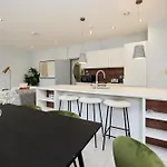 The Putney Retreat - Charming 2Bdr Flat