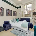 Westminster Retreat By Underthedoormat