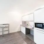 Comfortable Studios And Apartments At Chapter Spitalfields In London